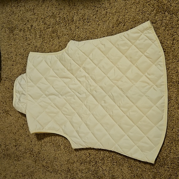 Old Navy puffer vest! - Picture 9 of 10